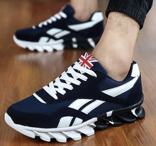 2017 Spring Autumn Men  Trainers Sneaker Casual Shoes Breathable Mesh Boy Shoes Fashion Lace Up Flats Male Plus Size 39-45 MeA88
