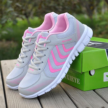 Shoes woman 2018 new Sneakers Women mesh Breathable Sport Shoes Female Running Shoes Light outdoor Sneakers 35-44