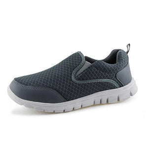 2018 New Men Outdoor loafers breathable sneakers men walking shoes men super light weight athletic shoes sport shoes plus size